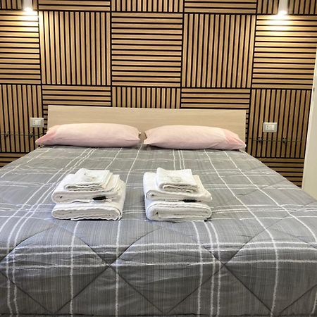 Appartamento La Casa Di Emma Corsico Esterno foto